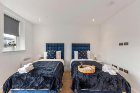Lavish 2-Bedroom Saarb Apartment, Leatherhead